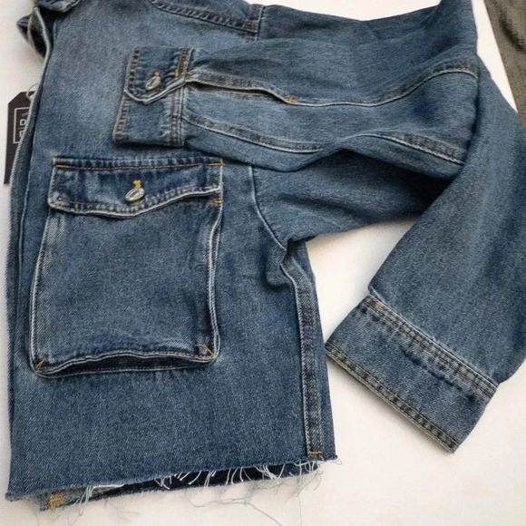 Denim Jacket Cropped Cargo Pocket Raw Hem Blue Distressed Light Blue Jean Denim - Picture 9 of 10